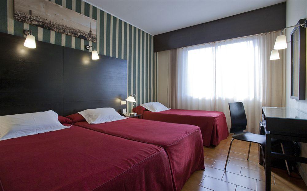 Hrc Hotel Madrid Eksteriør billede