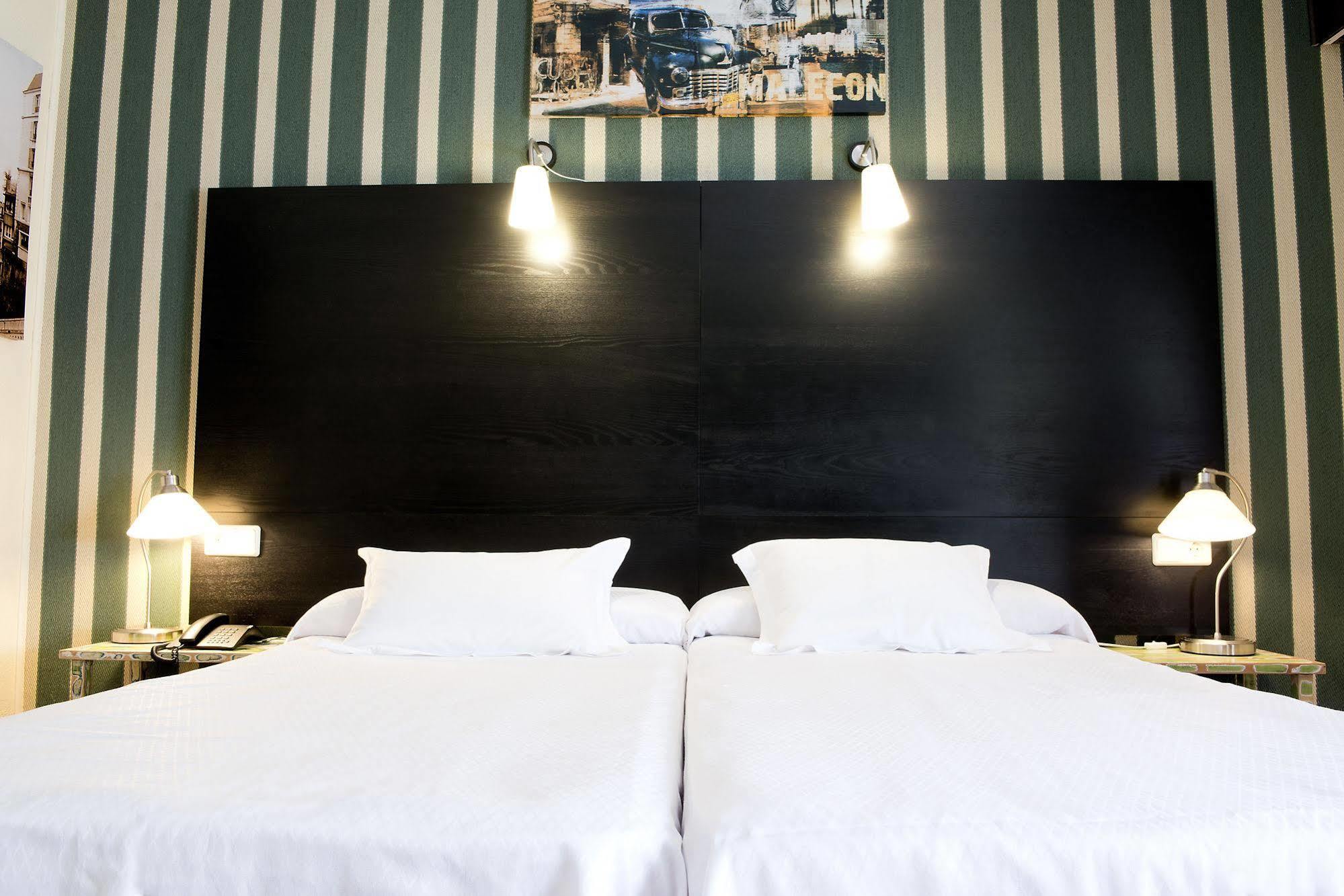 Hrc Hotel Madrid Eksteriør billede